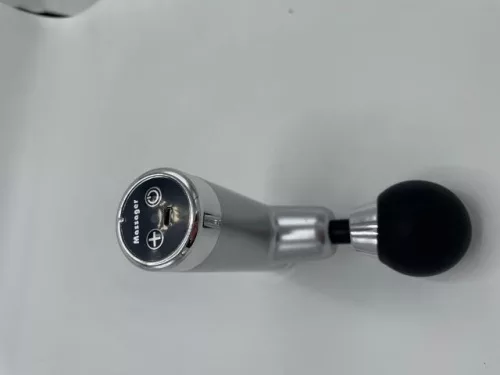 Masszázspisztoly mini ezüst rezgő funkcióval