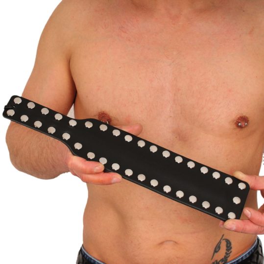 Prémium bőr kip páka – 37 fém szegecs, 38 cm x 7.5 cm