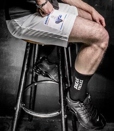 Smelly Area – elegáns fekete zokni prémium kényelemben