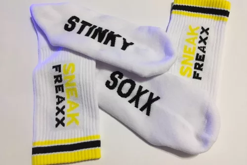 Stinky Soxx – fehér-sárga prémium zokni