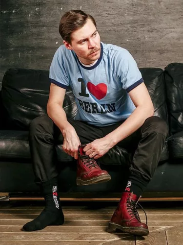 Sk8erboy – fekete crew zokni, stílusos kiegészítő