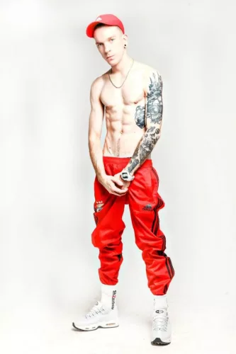 Sk8erboy – fehér crew zoknik fiatalos stílusban