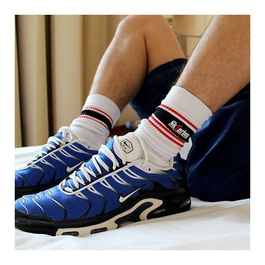 White Socks Sk8erboy Deluxe – prémium fehér-piros zokni