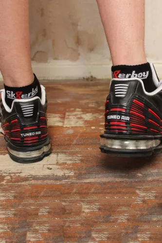 Sk8erboy – fekete negyed zokni a stílusos megjelenésért