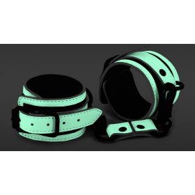 Glo – foszforeszkáló csuklópántok a stílusért