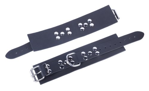 Prémium fekete bőr bilincsek – érzéki izgatás érdekében