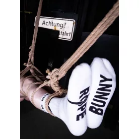 BUNNY ROPE - stílusos fehér zokni fiatalos ritmusban