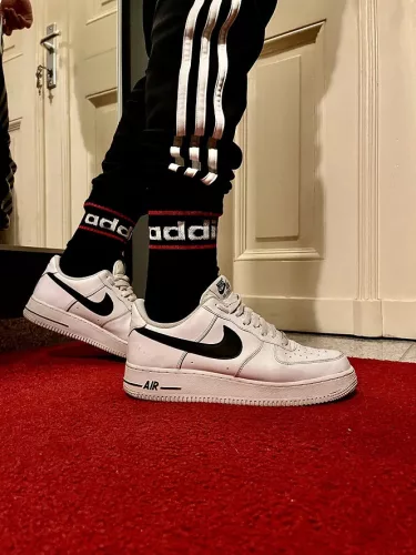 Fekete zoknik – klasszikus, prémium stílus