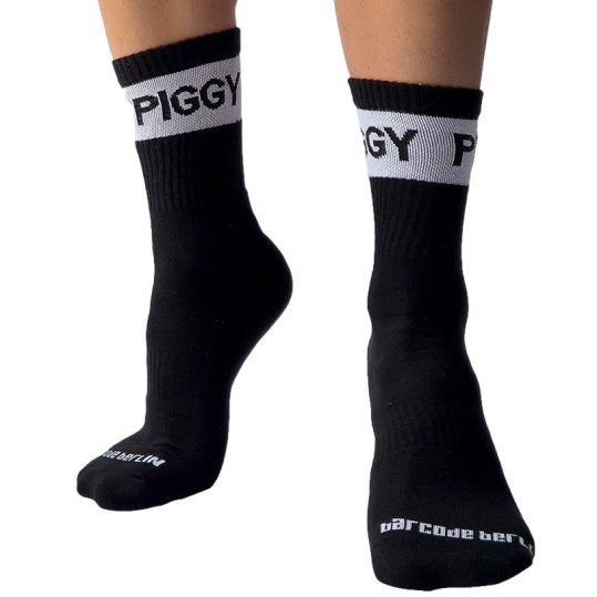 Fetish Piggy – szexi fekete zoknik érdekielkeltő stílusban