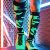 Neo Camo Magas Zokni – fekete-zöld neon stílusban