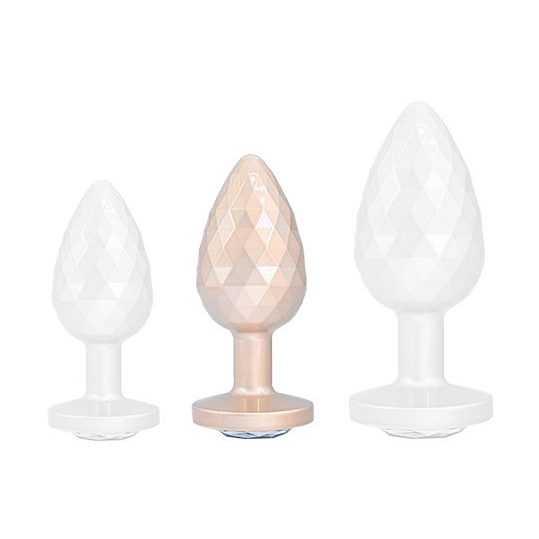Ikonik Diamond Plug M – elegáns 7 cm-es intim kiegészítő