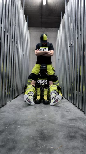 High Mx Socks Sk8erboy – stílusos fehér-fluo-fekete zokni