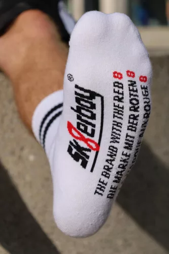 Retro Sk8erboy – fehér stílusos zoknik