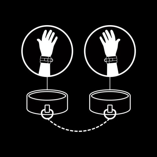 FETISH SUBMISSIVE – vegán bőr kézbilincs, puha béléssel