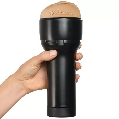 KIIROO Feel Victoria June Stroker Maszturbátor Realisztikus érzésű 22 cm